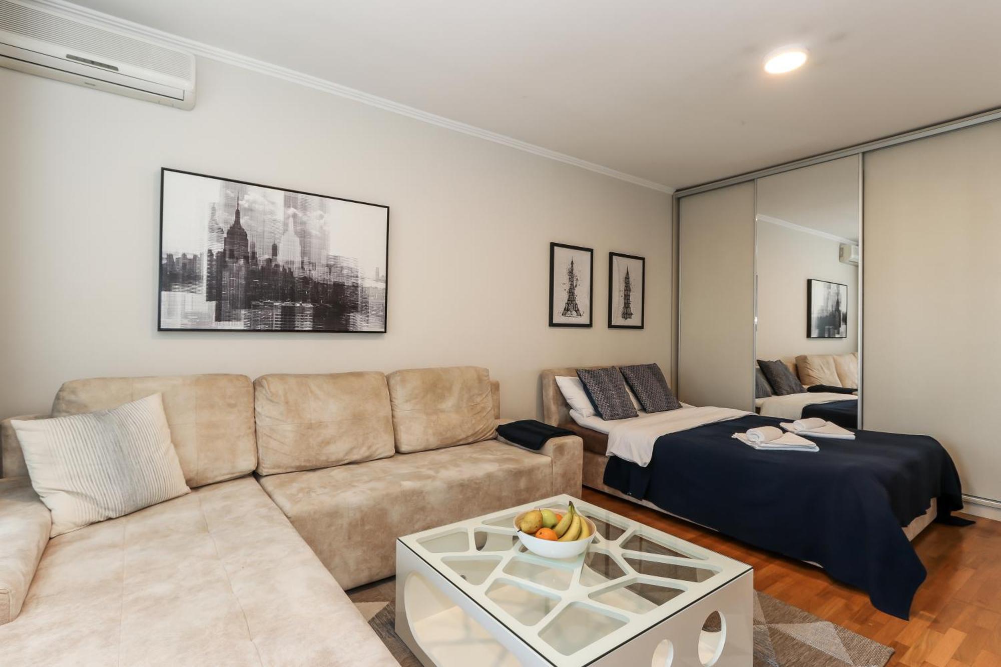 New Belgrade Apartments, Parking 5 Eur Per Day Zewnętrze zdjęcie