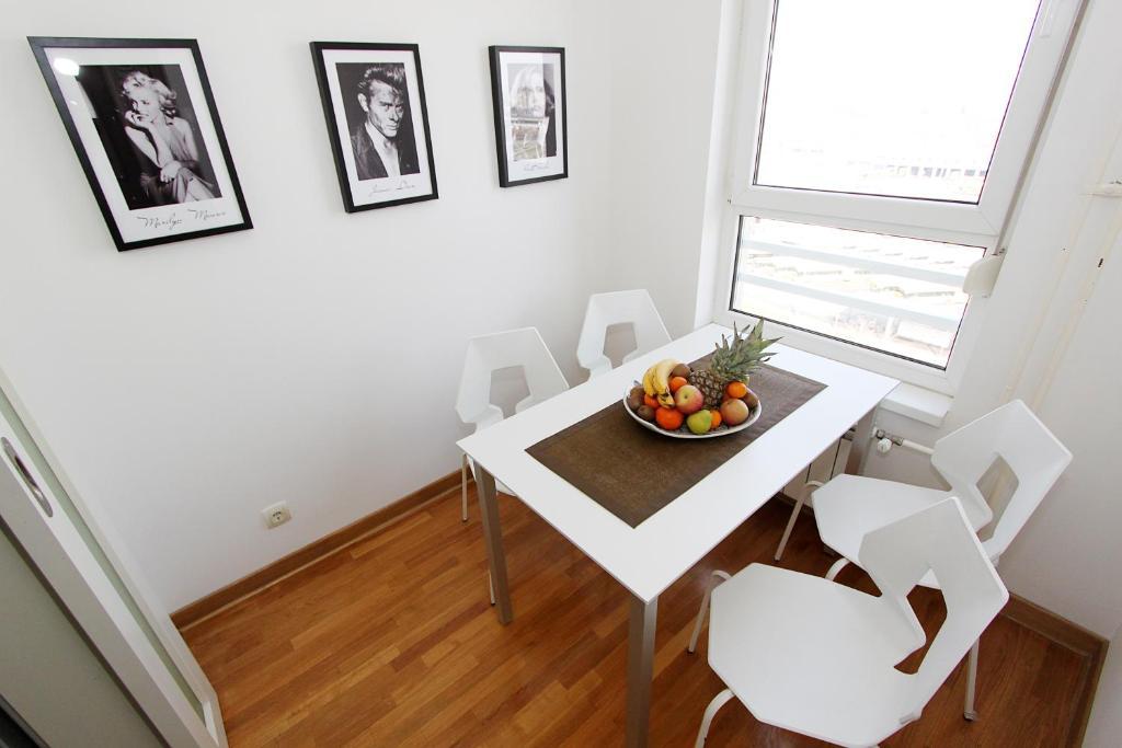New Belgrade Apartments, Parking 5 Eur Per Day Pokój zdjęcie